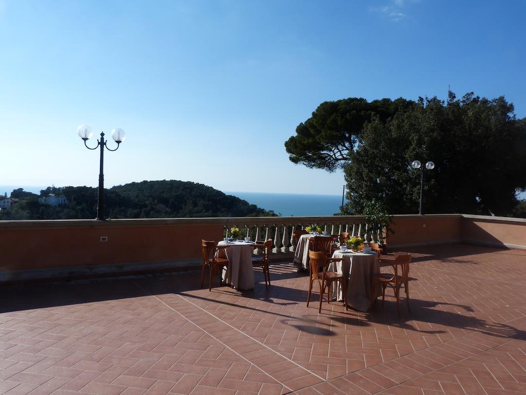 Hotel La Vedetta Livorno Dış mekan fotoğraf
