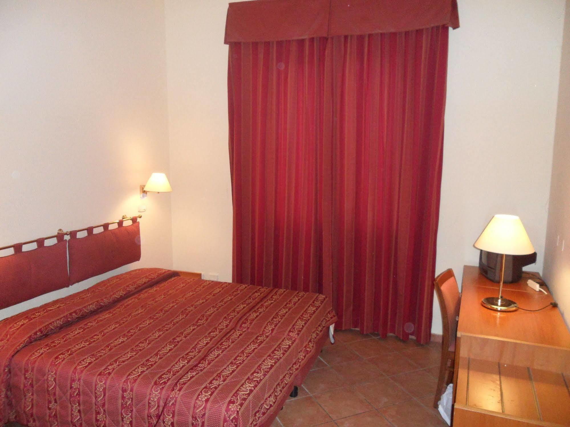 Hotel La Vedetta Livorno Dış mekan fotoğraf